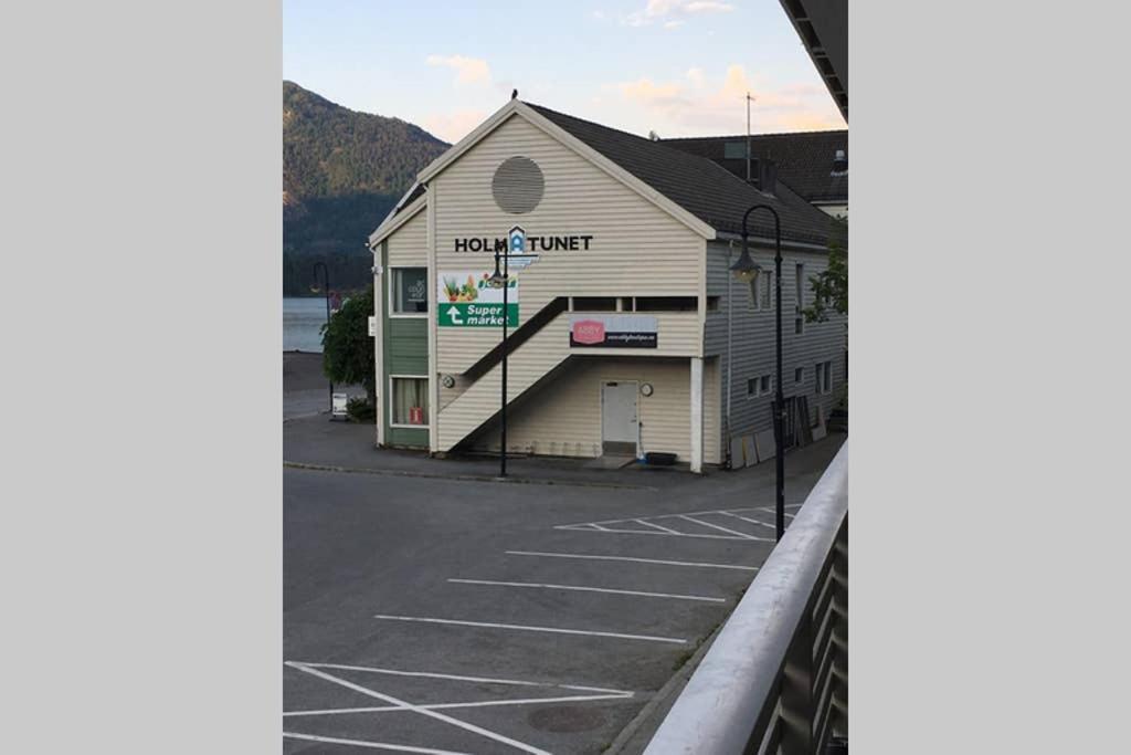 Balestrand Fjordapartments Holmen 19A Luaran gambar