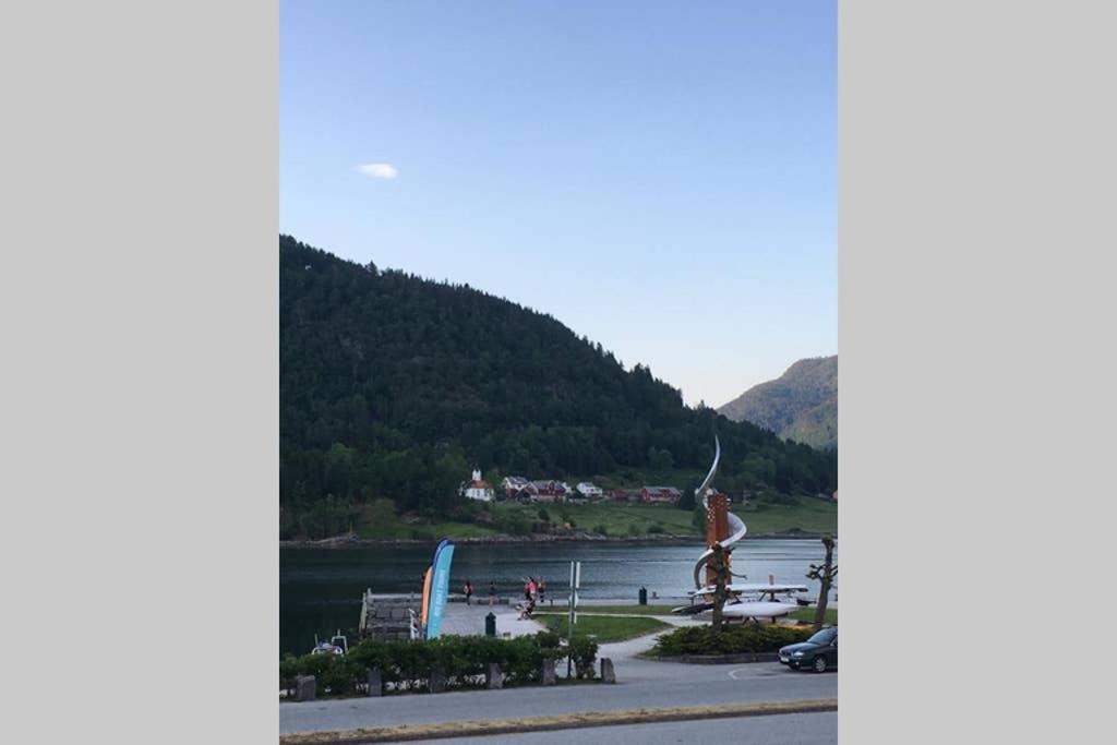 Balestrand Fjordapartments Holmen 19A Luaran gambar