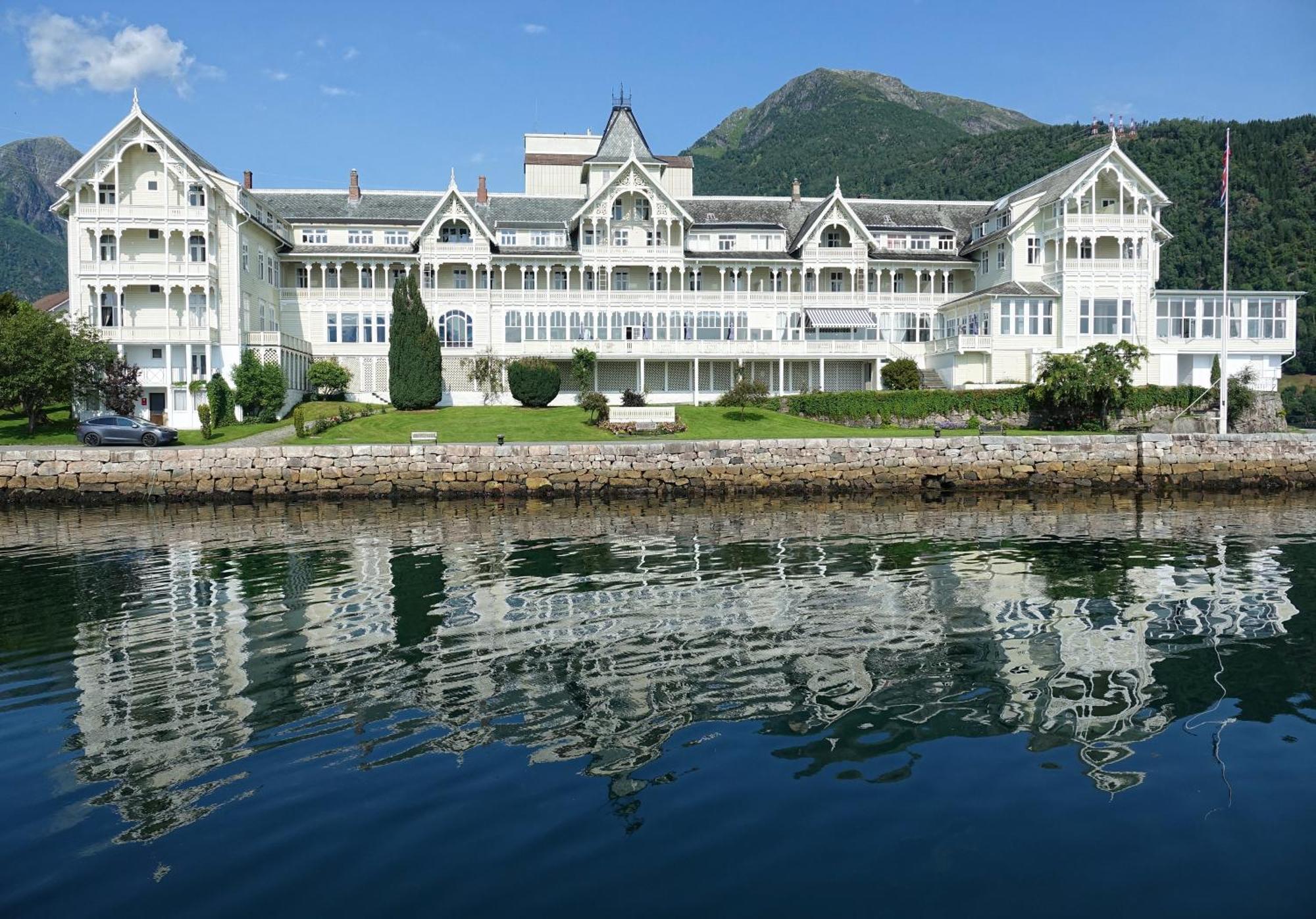 Balestrand Fjordapartments Holmen 19A Luaran gambar