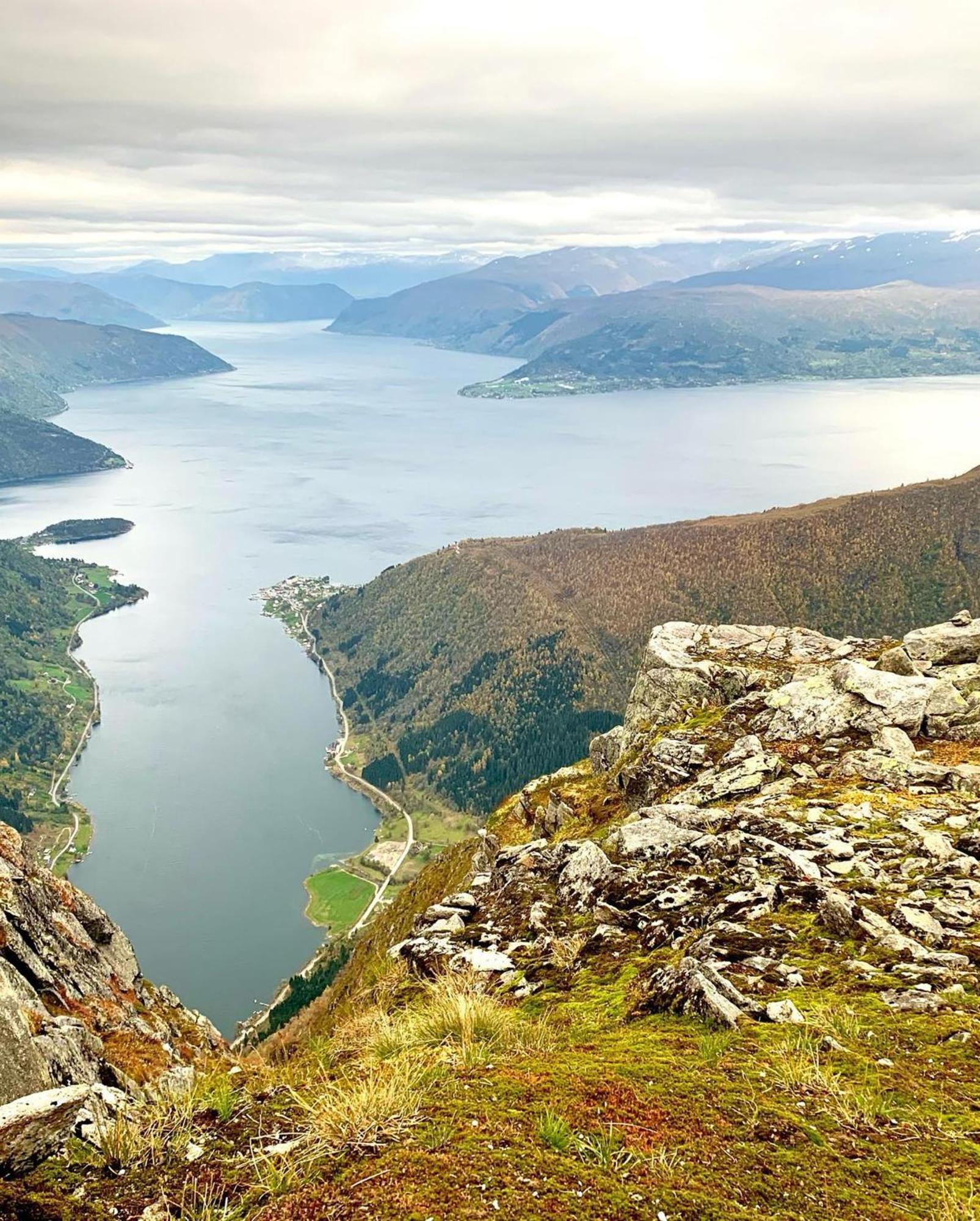 Balestrand Fjordapartments Holmen 19A Luaran gambar